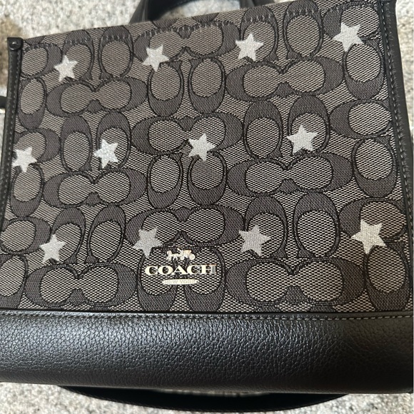 Coach Dempsey Tote 22 In Signature Jacquard With Star Embroidery - Picture 2 of 6